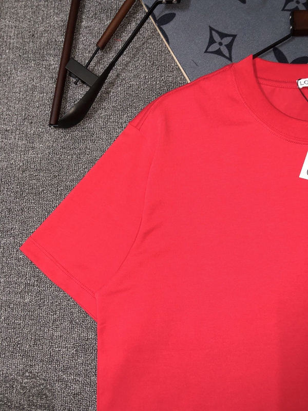 ブランドTシャツ側面デザイン